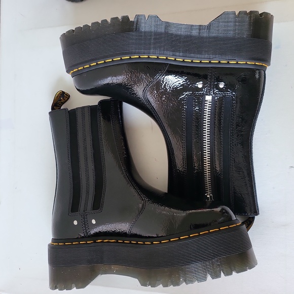 Dr. MARTENS 2976 MAX DISTRESSED PATENT CHELSEA PLATFORM BOOTS SZ-10 NWOT BOX - Picture 6 of 11